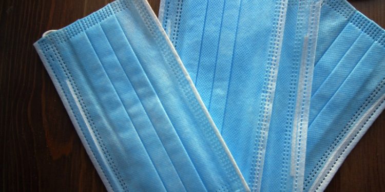 El Gobierno da marcha atrás con su medida más polémica con el IVA de las mascarillas