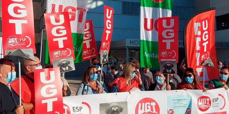 protesta sindicatos sanitarios andalucía recortes