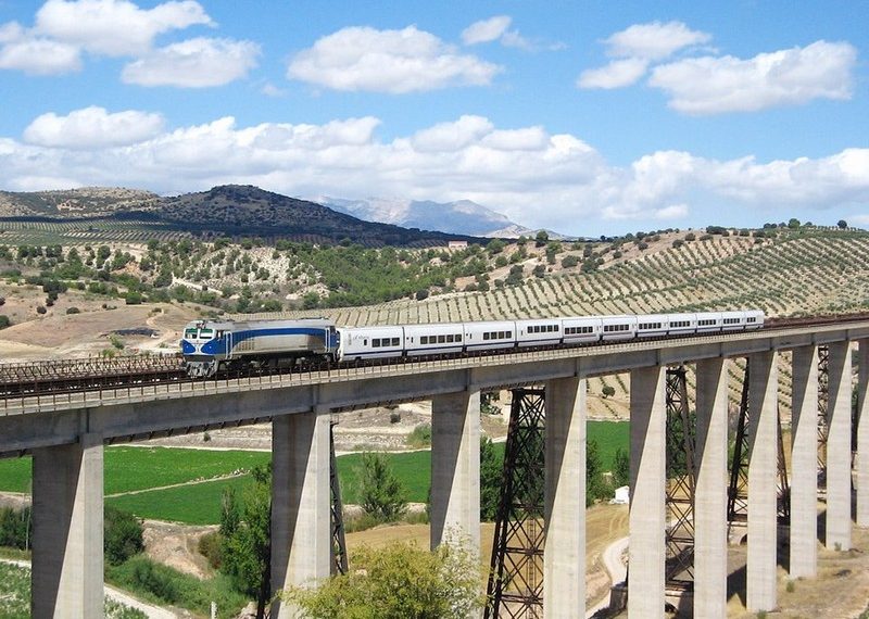 Tren linea linares almeria jaen