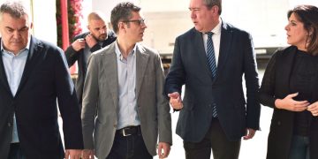 Bolaños asegura que el PSOE está «volcado» con los comicios andaluces frente a la extrema confianza de Moreno