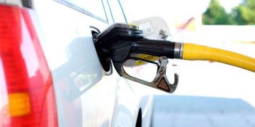 Facua denuncia a 65 gasolineras de Andalucía que subieron precios el 1 de abril