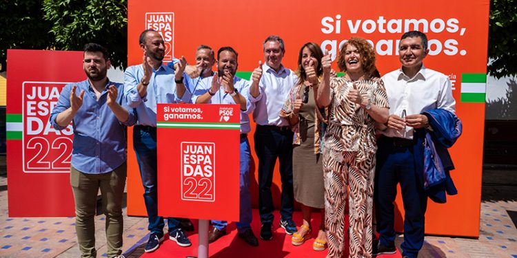 Espadas pide voto a los jóvenes