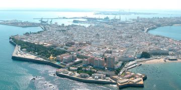 El Ayuntamiento de Cádiz pide a la Junta «responsabilidad ante la necesaria transición energética»
