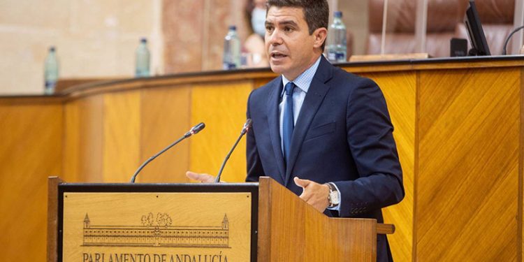 Moreno Bonilla enchufa en la Junta a un rival interno de Marín en Ciudadanos