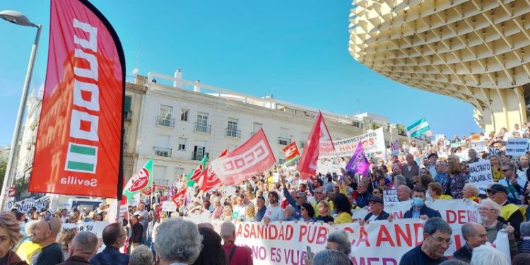 Masiva manifestación en Andalucía en defensa de la sanidad pública