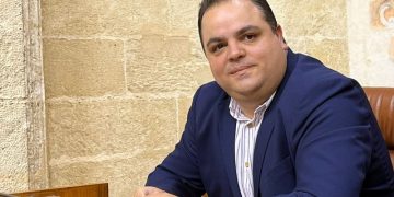 El PSOE acusa a Moreno de «engañar» a los empleados públicos