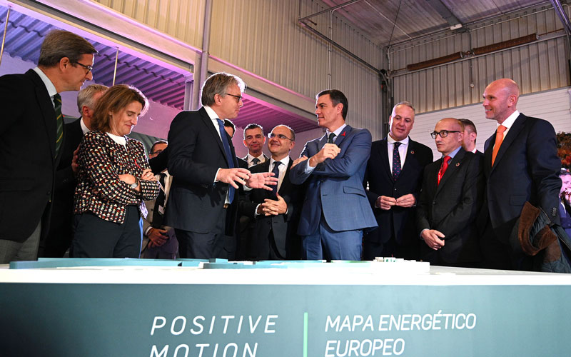 Pedro Sánchez destaca en San Roque el atractivo inversor de España en renovables y el éxito del PERTE del Hidrógeno Verde