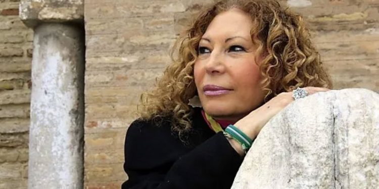 La empresaria y política Mercedes Moll de Miguel y la directora de cine Pilar Távora recibirán, ex aequo, la Medalla Manuel Clavero