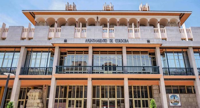 UGT alerta de la «vulneración de derechos» que practica el Ayuntamiento de Córdoba gobernado por el PP
