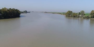 Sigue la búsqueda de un desaparecido en el Guadalquivir a la altura de Lebrija