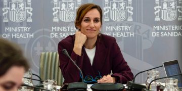 El Ministerio mantiene su propuesta del uso de mascarillas en centros sanitarios