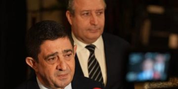 Reyes lamenta que la propuesta de la Junta para Fitur no sea ejemplo de la pluralidad de la oferta turística