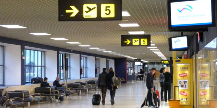 Los pasajeros aéreos internacionales rozan en abril los 1,16 millones en Andalucía