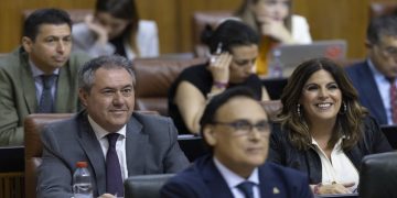 Juan Espadas Ángeles Férriz Parlamento PSOE