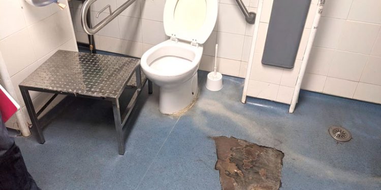 UGT denuncia el «deterioro insostenible e injustificado» del Hospital Virgen del Rocío