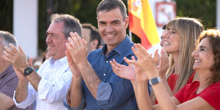 Sánchez, en Benalmádena: “Si todos los zurdos y zurdas votamos al PSOE, pinchará el grupo de la ultraderecha”