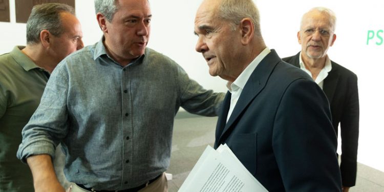 Chaves solicita volver al PSOE ante la “derrota judicial y política del PP”