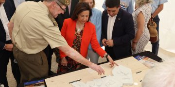 Robles visita el Cetedex de Jaén, que traerá 2.600  puestos de trabajo