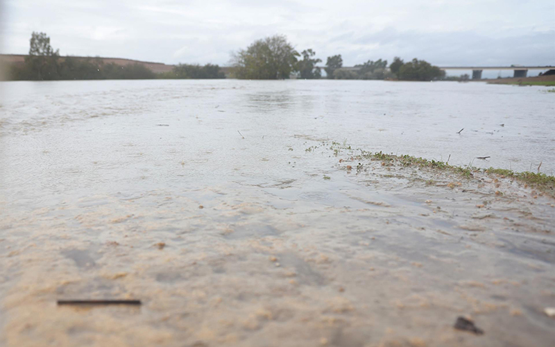 Siete carreteras andaluzas permanecen cortadas al tráfico por inundaciones