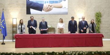 Díaz y Marlaska presiden la entrega de diplomas a los internos del Centro Penitenciario de Córdoba