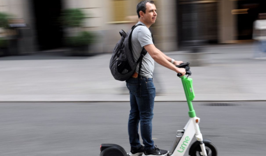 La DGT activa en toda Almería el registro obligatorio de patinetes